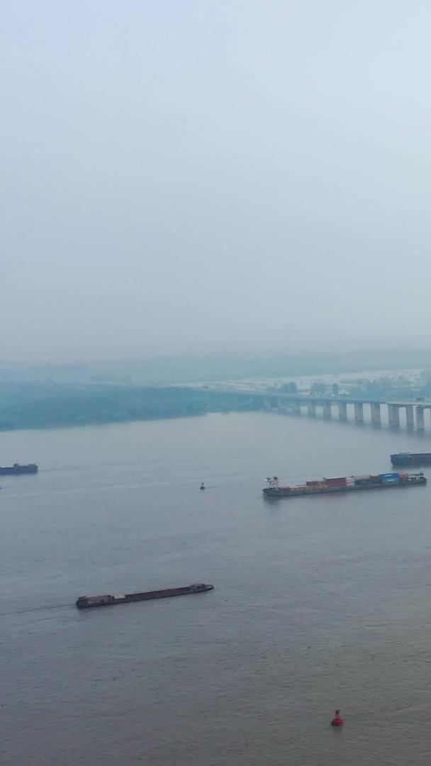 南京长江三桥航拍视频的预览图