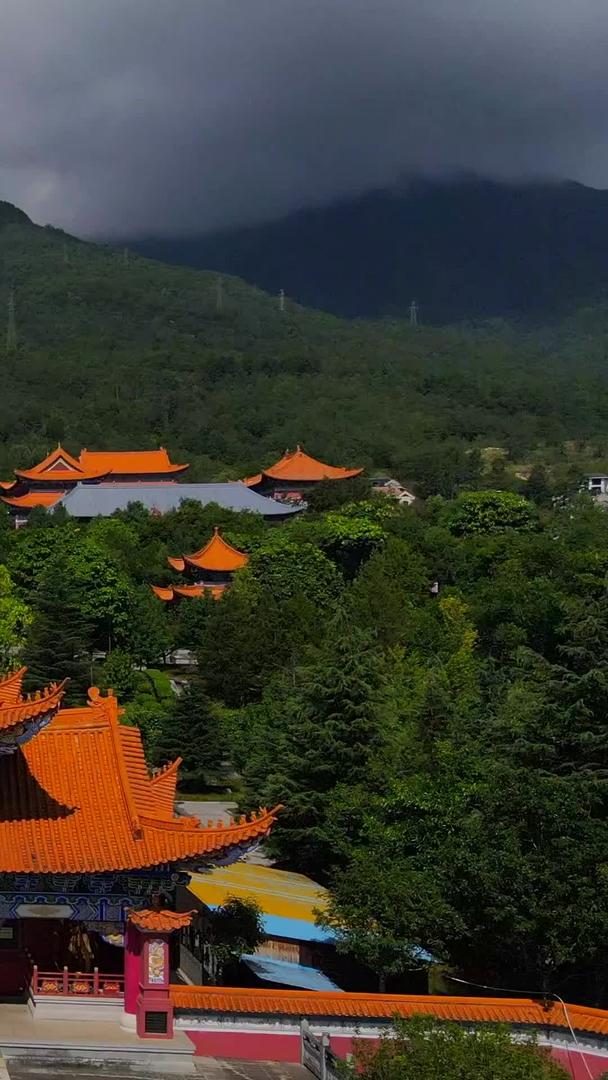 佛国大理崇圣寺5A景区航拍视频的预览图
