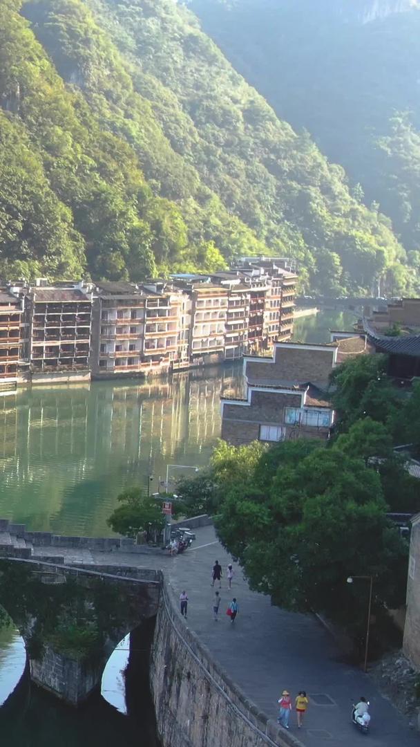 贵州镇古镇5A景区航拍祝圣桥视频的预览图