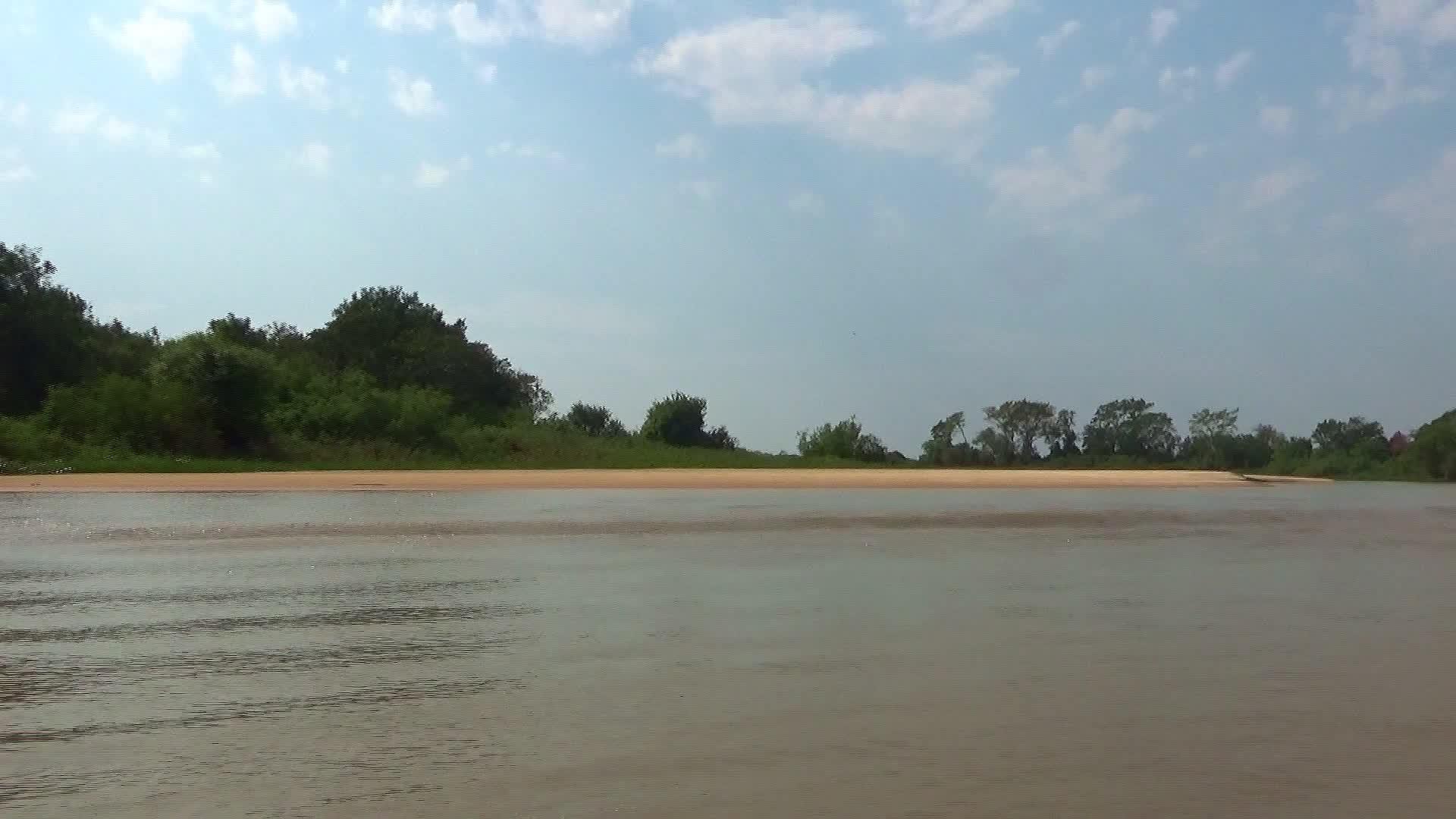 在里奥库亚巴的水域航行视频的预览图