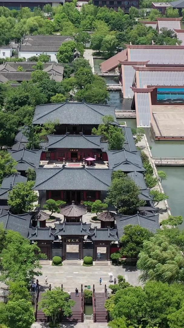 上海松江广富林遗址公园风景视频的预览图