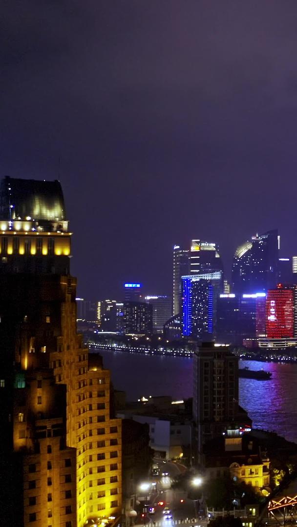 上海陆家嘴夜景航拍视频的预览图
