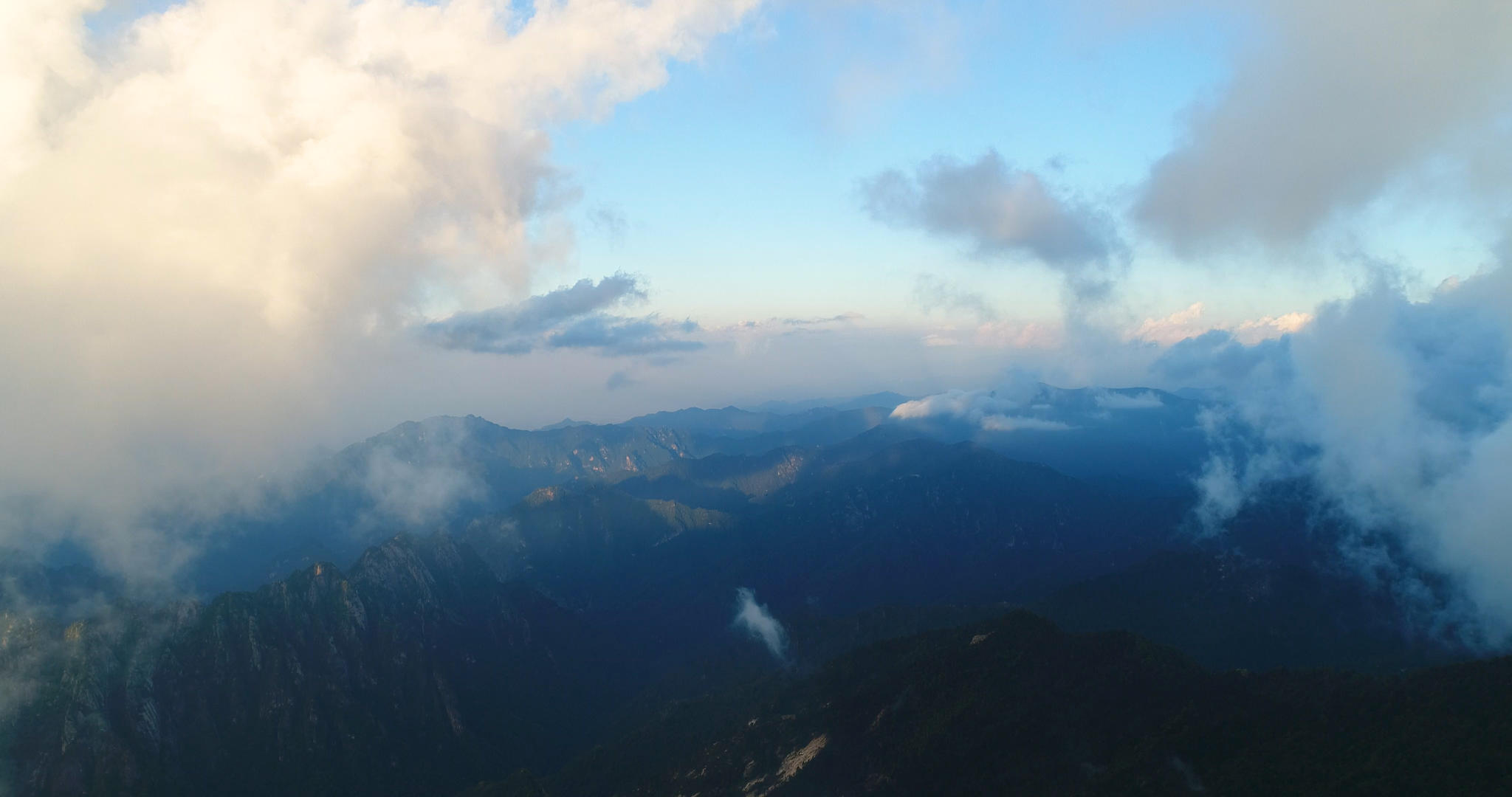 5A级景区太白山云海航拍视频的预览图