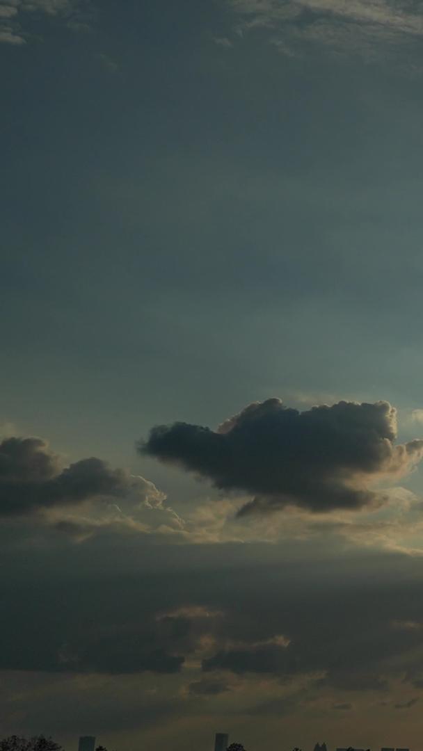 延时摄影航拍城市旅游地标湖北5A级东湖景区夕阳绿道天空素材视频的预览图