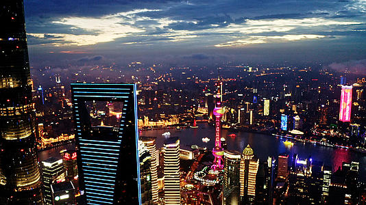 上海陆家嘴天际线航拍视频的预览图