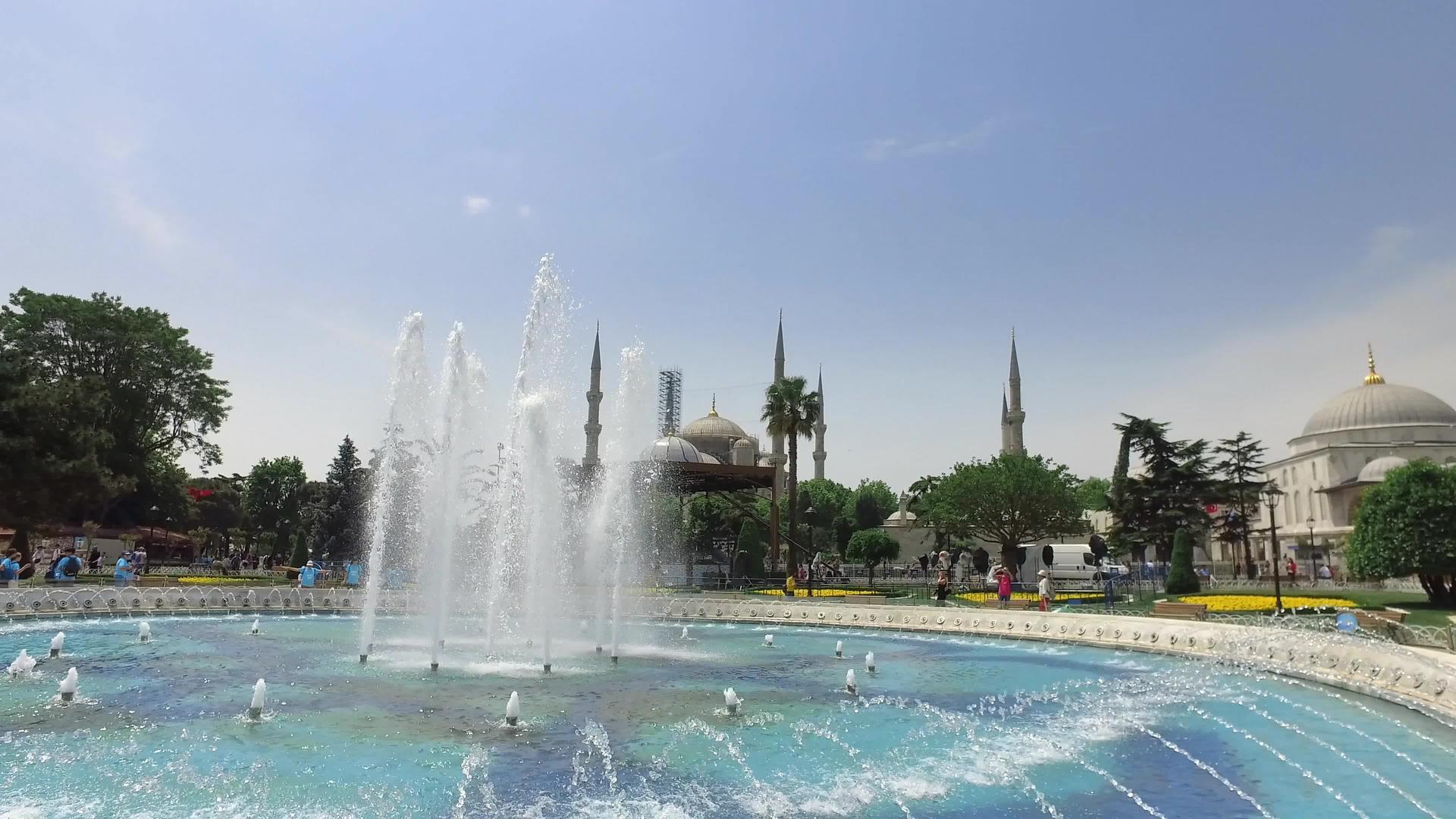 喷泉前的圣索非亚大教堂视频的预览图