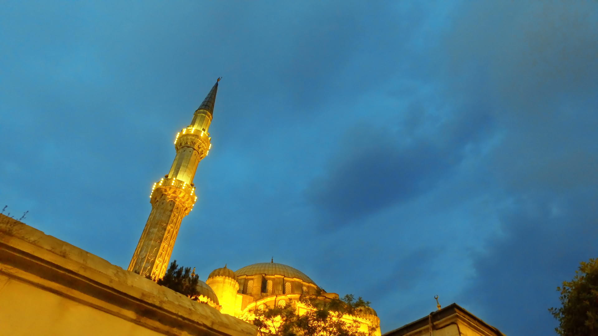 清真寺王子的外观视频的预览图