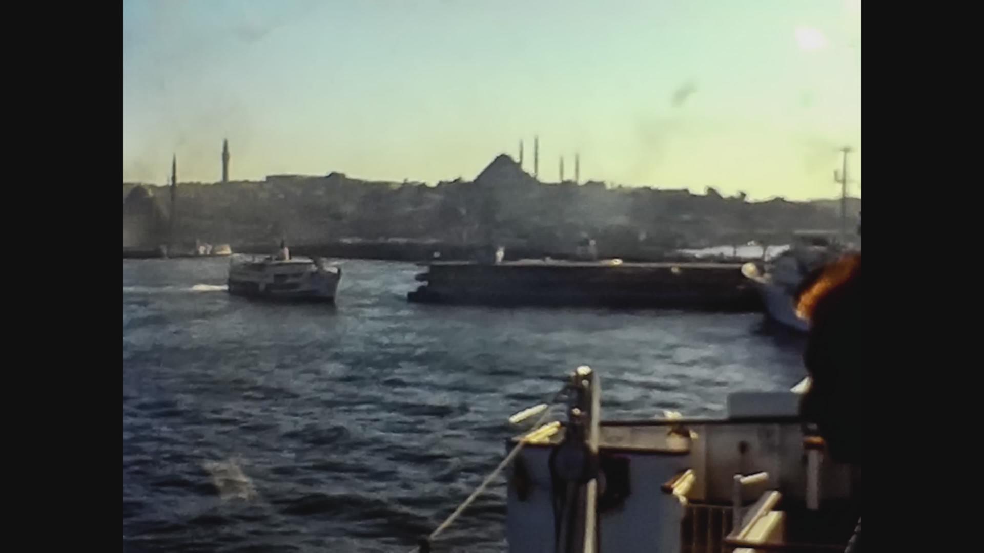 1979年伊斯坦布尔老视频视频的预览图
