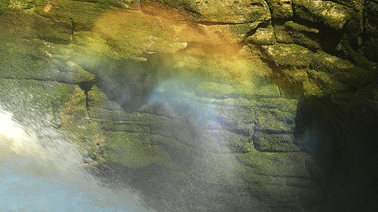 地下瀑布彩虹4k素材视频的预览图