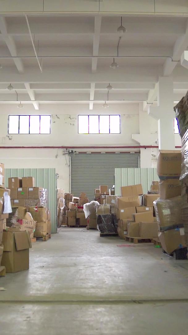 储存货运仓库的工厂视频的预览图