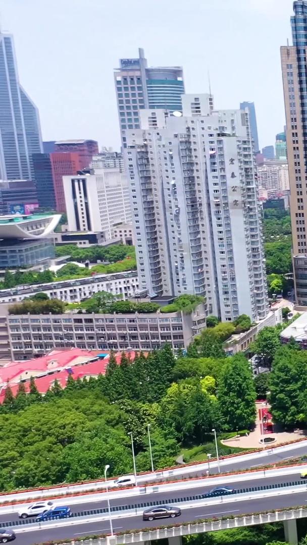上海延安高架航拍视频的预览图