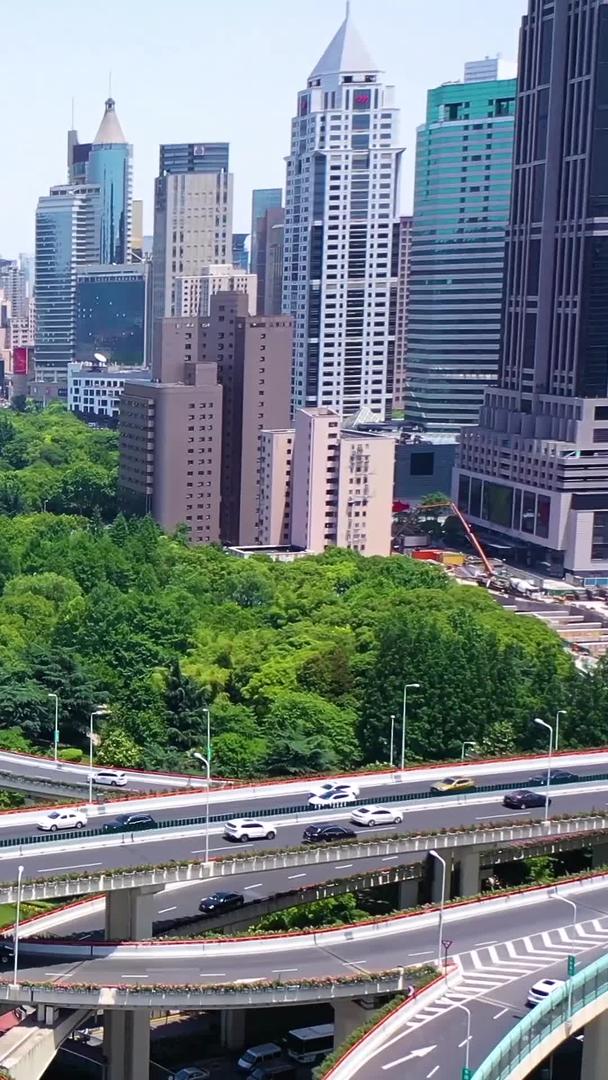 上海延安高架航拍视频的预览图