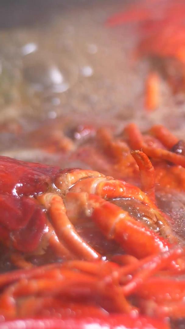 诱人的美食小龙虾视频的预览图