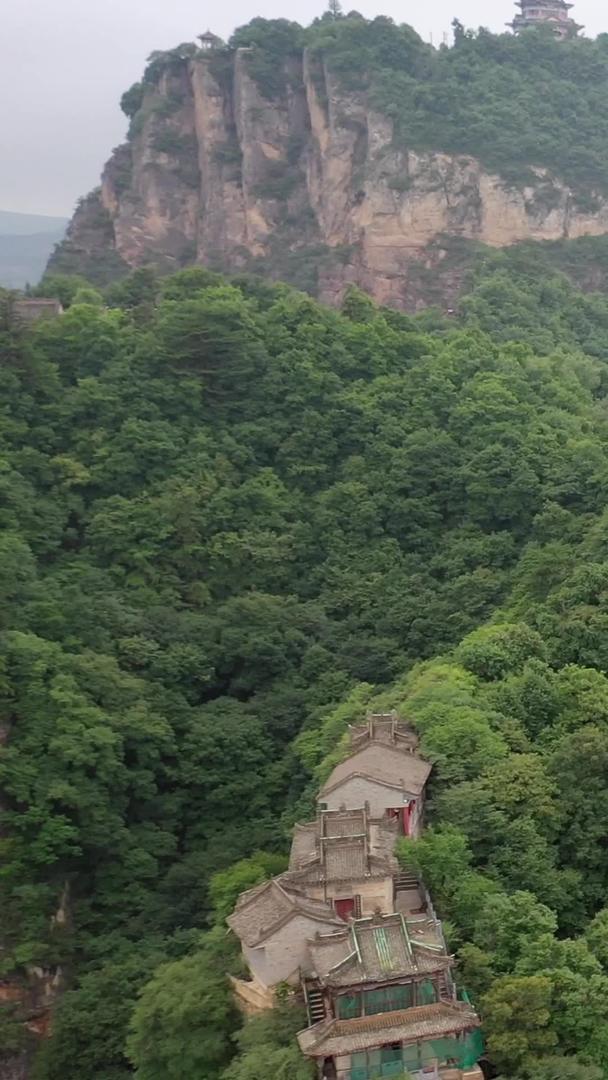 这座寺庙位于甘肃省邈山视频的预览图