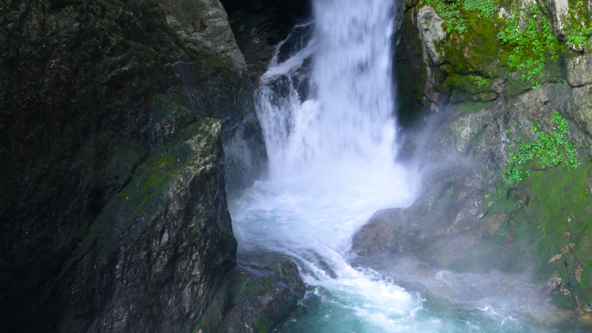 神农架林区天生桥瀑布群合集4k含瀑布声音视频的预览图