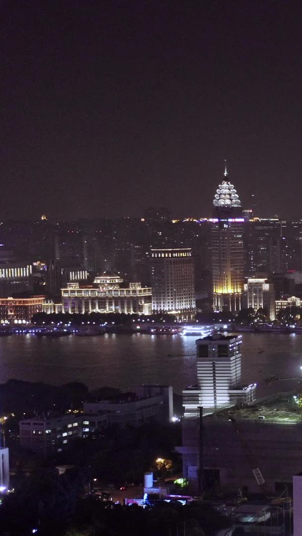 夜景航拍在上海浦江两岸视频的预览图