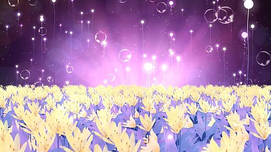 温馨紫色花海动态唯美粒子上升光晕闪烁舞台背景视频的预览图