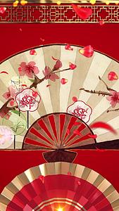 中国风扇子金色花纹背景视频的预览图