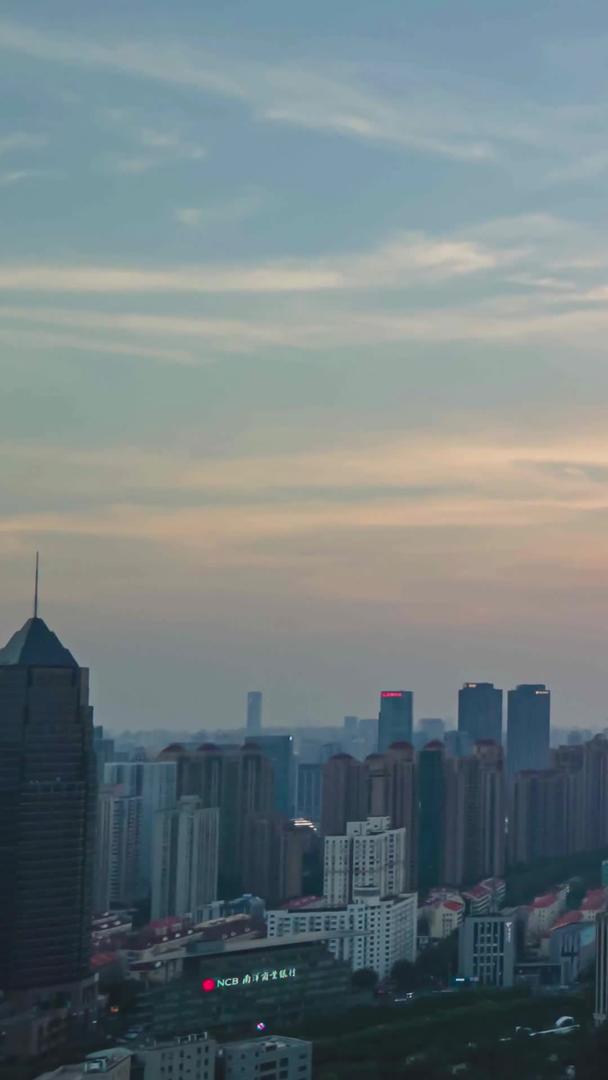 【城市宣传片】上海延时陆家嘴夜景集合视频的预览图