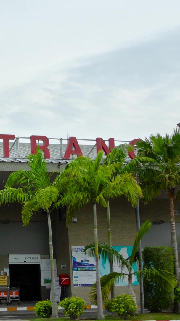 董里机场是泰国南部的海滨城市视频的预览图