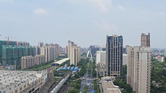 上海菊园新区街道视频的预览图