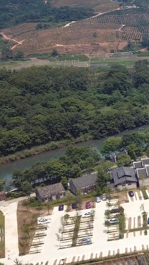 东漓古村古建筑高清航拍视频的预览图