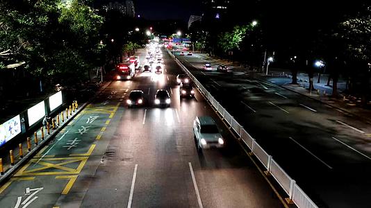 4K深圳主干道来往车流延时视频的预览图