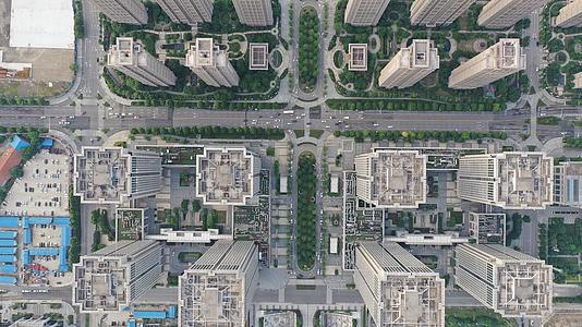 航拍俯拍武汉城市中央商务区视频的预览图
