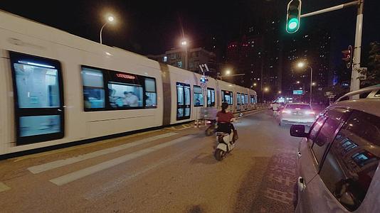 城市有轨电车4K视频视频的预览图