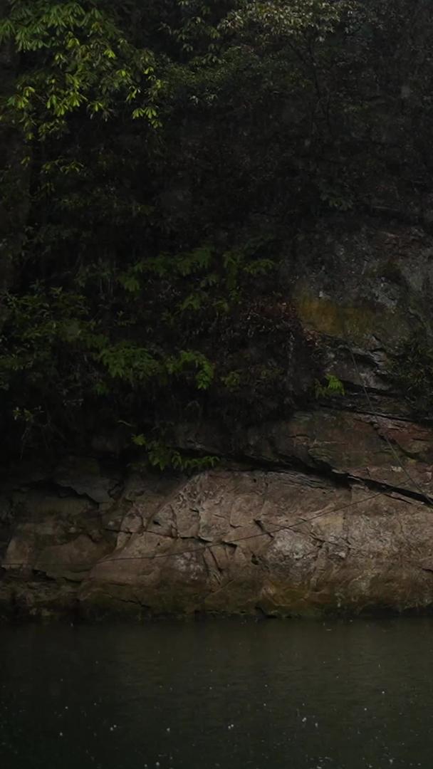 湖南省4A级旅游景点张家界宝峰湖土家苗寨民间表演；视频的预览图