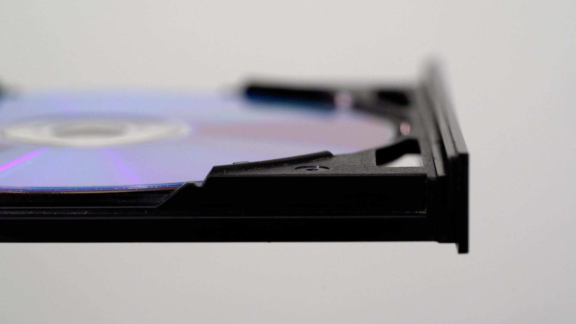 磁盘驱动器在计算机中视频的预览图