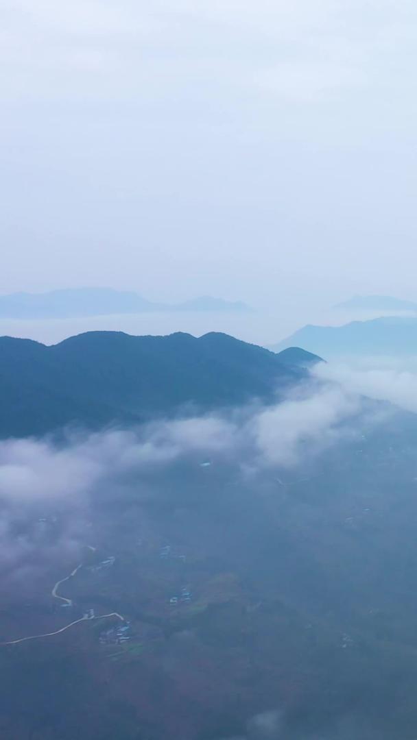 大山深处航拍仙境云雾缭绕喀斯特地貌地形视频的预览图