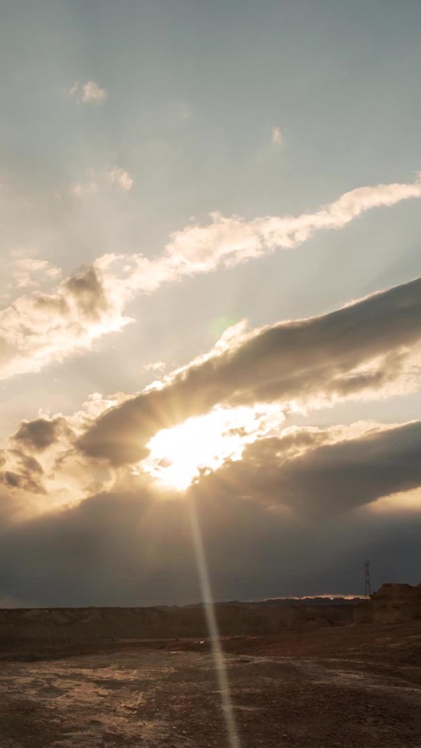 日落时间为戈壁视频的预览图