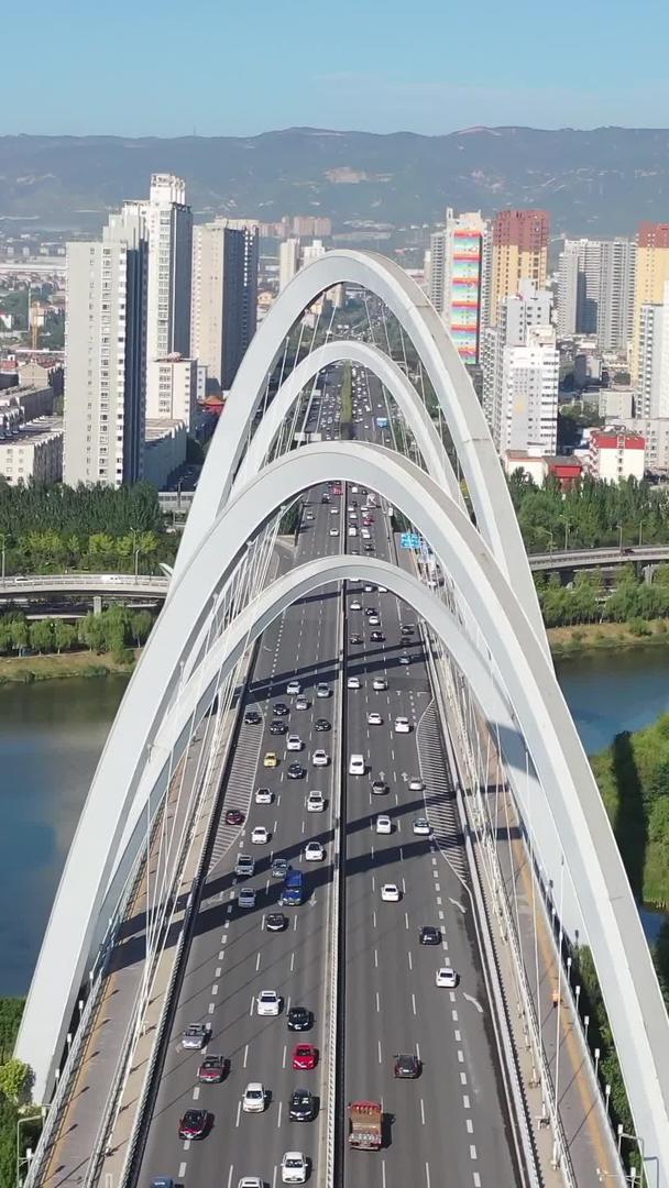 太原汾河北中环桥航拍视频视频的预览图