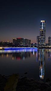 深圳市前海区经济大湾区人才公园白转夜延时视频的预览图