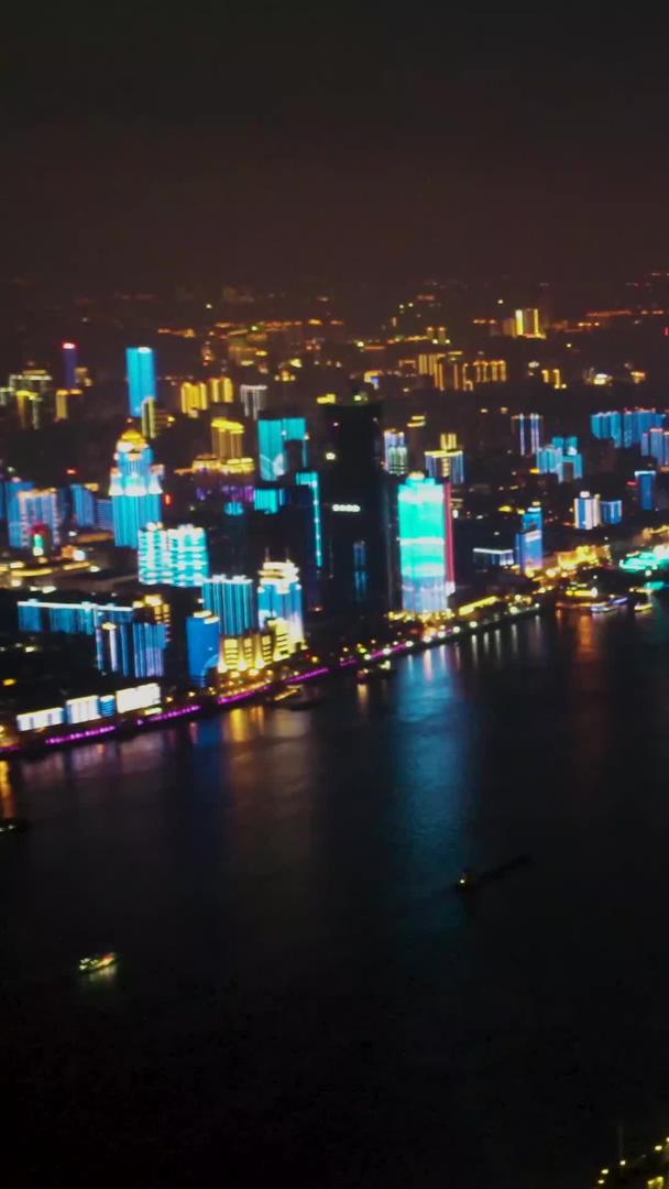 航拍武汉夜色城市灯光秀视频的预览图