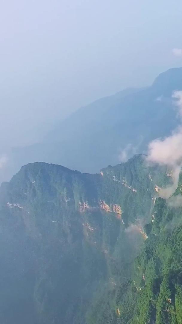 四川峨眉山群山航拍视频的预览图