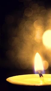 祈福蜡烛烛光致敬哀悼视频的预览图
