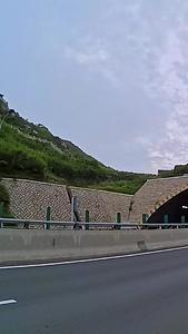 隧道行车第一视角视频的预览图