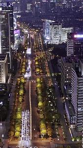 上海陆家嘴商务区夜景航拍视频的预览图