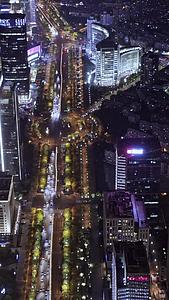 上海世纪大道夜景航拍视频的预览图