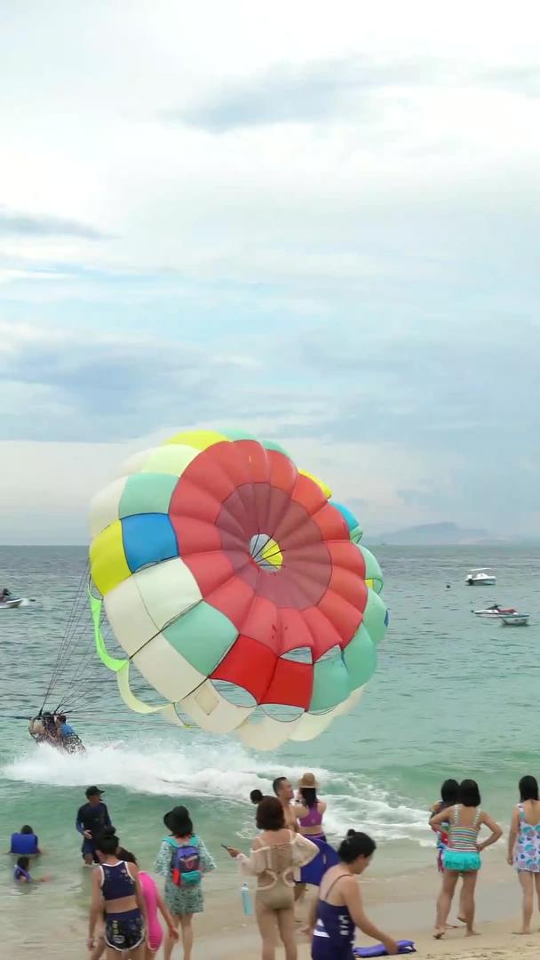 海上降落伞合集视频的预览图