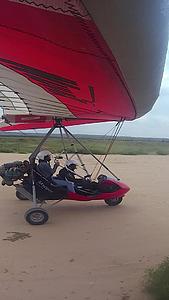 动力滑翔伞视频的预览图