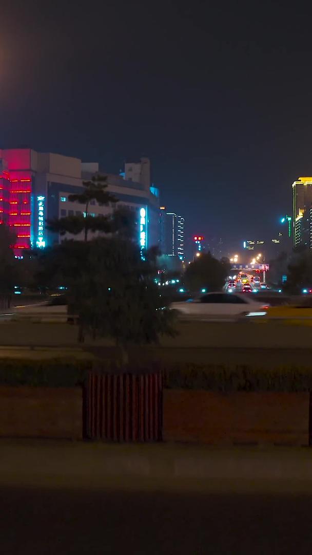 城市交通夜景航拍视频的预览图
