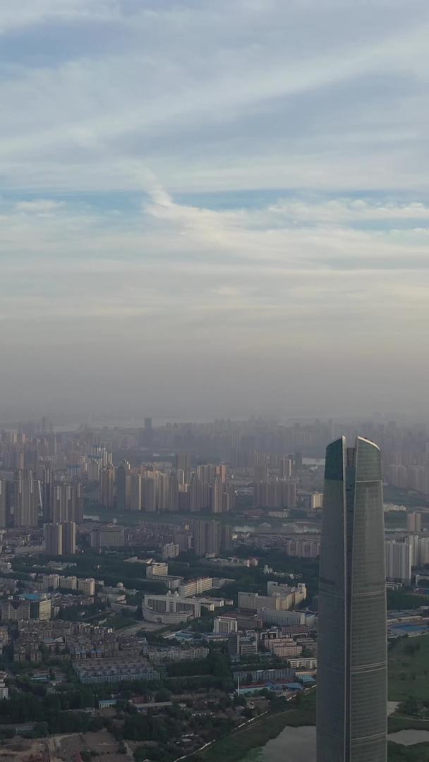 航拍武汉汉口最高楼世贸中心大厦视频视频的预览图