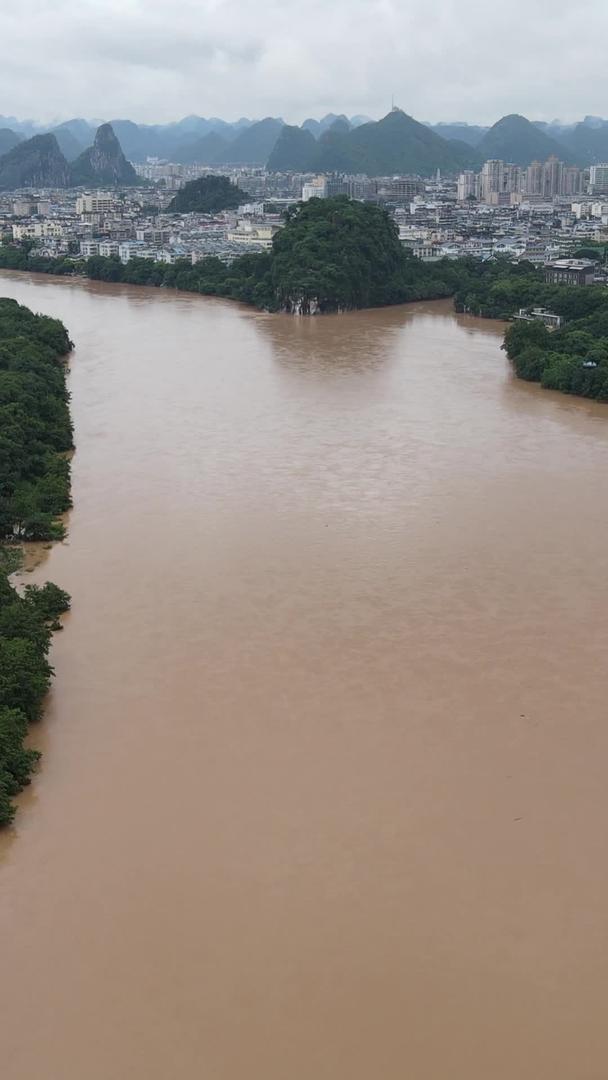高清航拍南方暴雨后洪峰洪水自然灾害视频的预览图