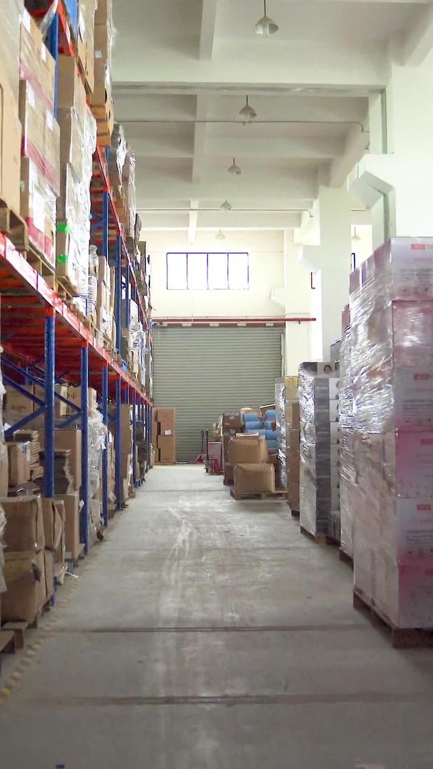 货运工厂物流仓储空境视频视频的预览图