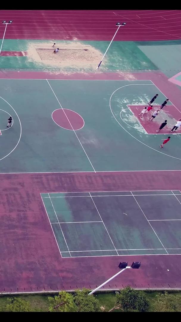 航拍篮球运动视频的预览图