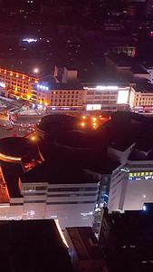 西安钟楼夜景航拍视频的预览图