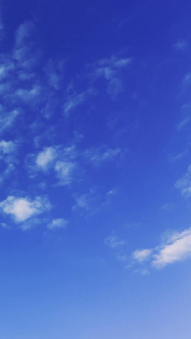 高清蓝天白云延时视频素材视频的预览图
